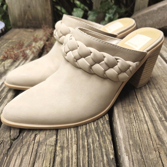 Anthropologie Dolce Vita "Serla" Pointed Toe Heeled Suede - Picture 4 of 8